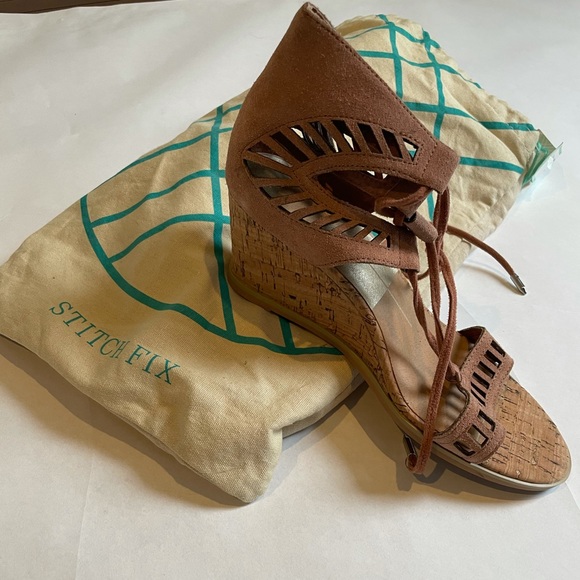 NEW DOLCE VITA COGNAC WEDGE - Picture 3 of 8